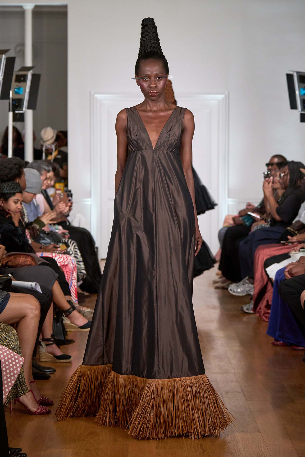 shenka-mag-collection-haute-couture-akalanni-imane-ayissi-octobre-2024_19-2.jpg