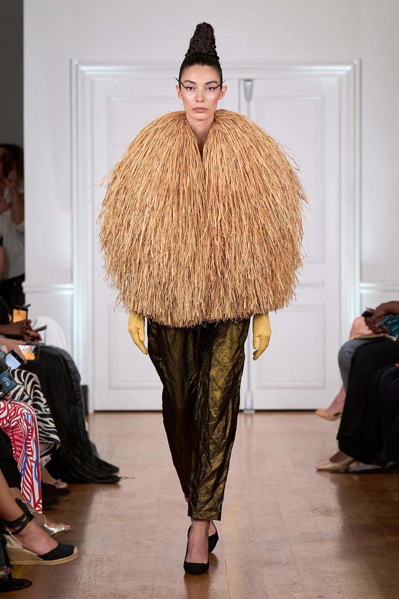 shenka-mag-collection-haute-couture-akalanni-imane-ayissi-octobre-2024_23-3.jpg